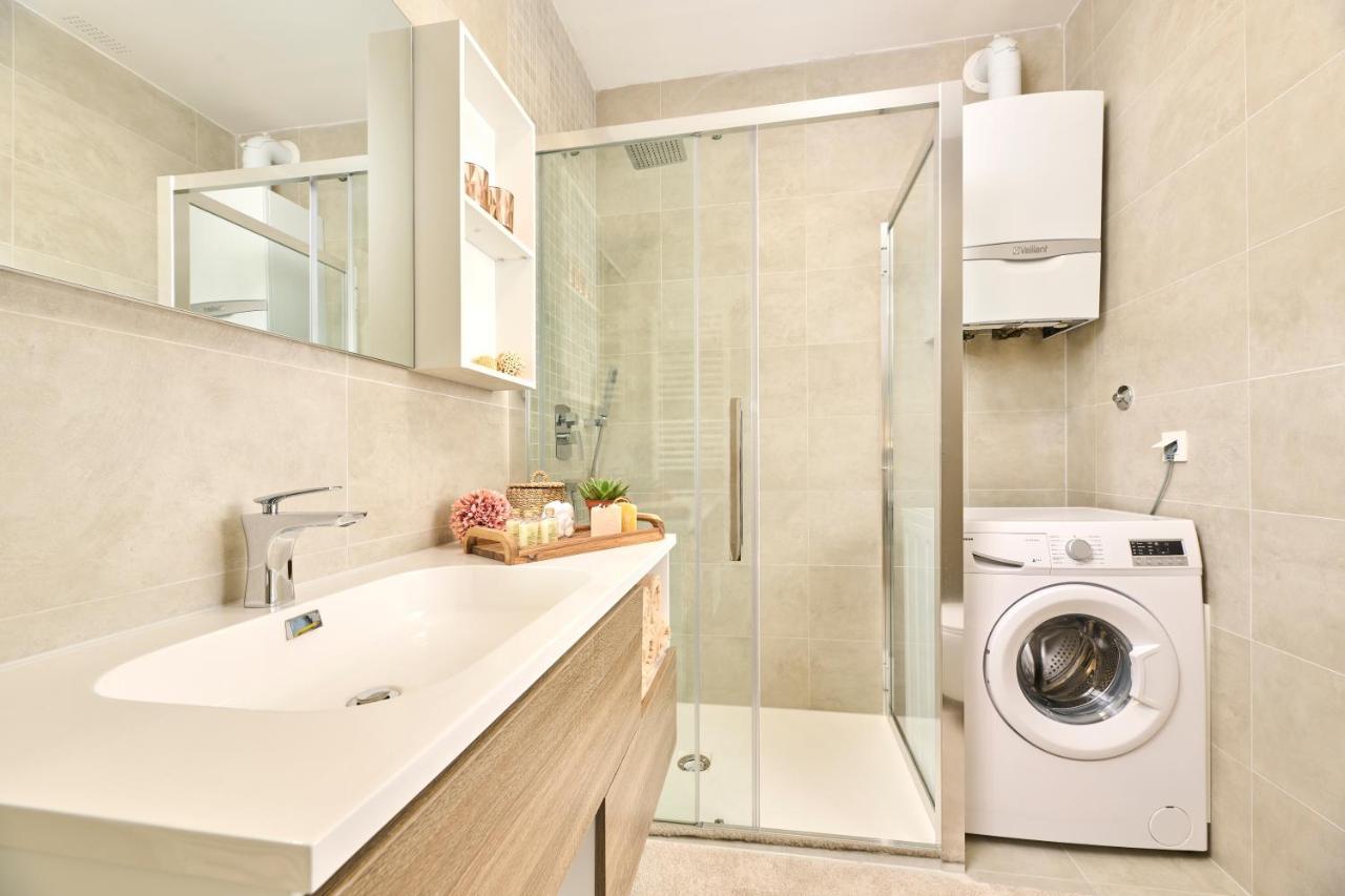 Spada Brand New Apartment With Garden 3 Min From Beach! Porec Ngoại thất bức ảnh